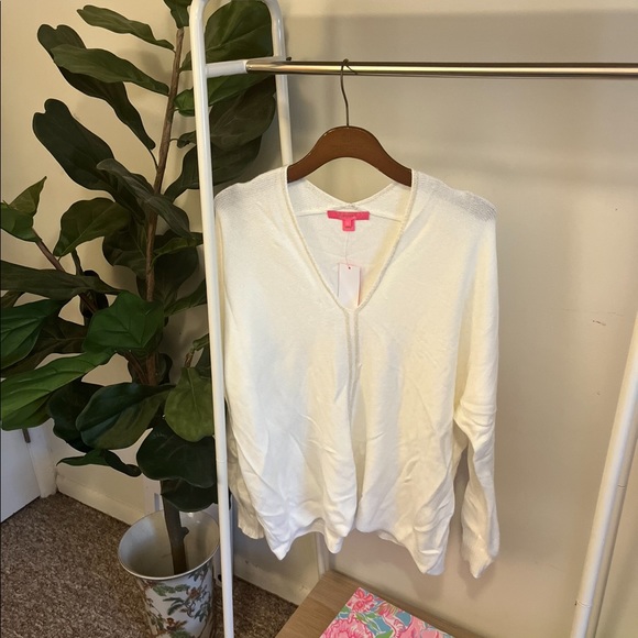 Lilly Pulitzer Tops - Sevie sweater
